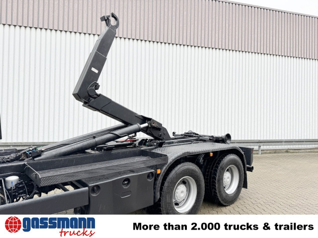 Камион со кука за подигање, Камион со кран MAN TGA 33.350 6X4 BB mit Kran Hiab 166 E-3 HiDuo,: слика 15