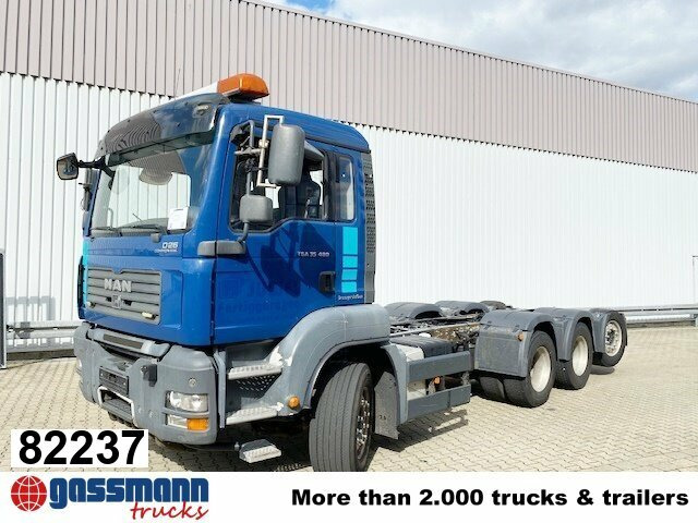 MAN TGA 35.480 8x4-4 BL, Lift-/Lenkachse - Камион со кабинска шасија: слика 1 MAN TGA 35.480 8x4-4 BL, Lift-/Lenkachse - Камион со кабинска шасија: слика 1