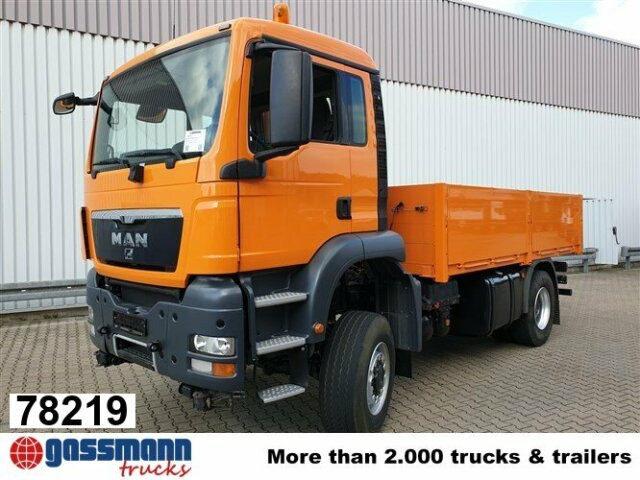 MAN TGS 18.360/440 4x4 BL, Winterdienstausstattung - Камион со платформа: слика 1 MAN TGS 18.360/440 4x4 BL, Winterdienstausstattung - Камион со платформа: слика 1