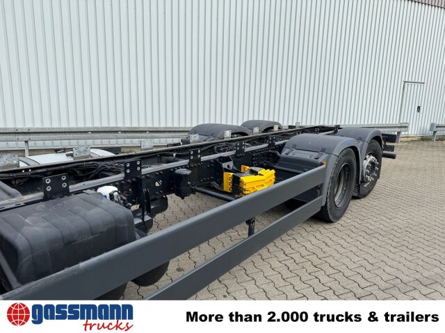 Камион со кабинска шасија MAN TGX 26.440 6X2-4 LL, Lift-/Lenkachse: слика 14