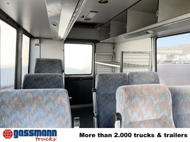 Mercedes-Benz 711 D-KA 4x2, Standklima, 11-Sitze, 2 x on stock - Минибус, Патничко комбе: слика 5 Mercedes-Benz 711 D-KA 4x2, Standklima, 11-Sitze, 2 x on stock - Минибус, Патничко комбе: слика 5