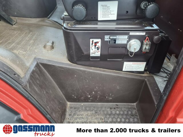 Mercedes-Benz 814 D 4x2 Doka, LF 8/6 - Противпожарен камион: слика 4 Mercedes-Benz 814 D 4x2 Doka, LF 8/6 - Противпожарен камион: слика 4