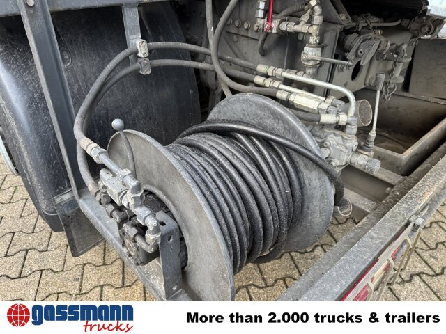 Mercedes-Benz Actros 2536 L 6x2, Müller Saug- und Spülwagen - Возило за метење: слика 4 Mercedes-Benz Actros 2536 L 6x2, Müller Saug- und Spülwagen - Возило за метење: слика 4