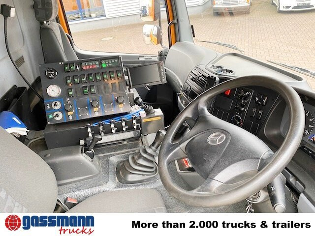 Mercedes-Benz Atego 1324 4x2, Kehrmaschine Explorer 8 - Возило за метење: слика 2 Mercedes-Benz Atego 1324 4x2, Kehrmaschine Explorer 8 - Возило за метење: слика 2