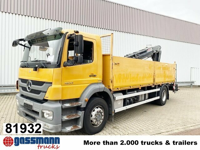 Mercedes-Benz Axor 1833 L 4x2 mit Heckkran Hiab XS 133 K-2 - Камион со платформа, Камион со кран: слика 1 Mercedes-Benz Axor 1833 L 4x2 mit Heckkran Hiab XS 133 K-2 - Камион со платформа, Камион со кран: слика 1