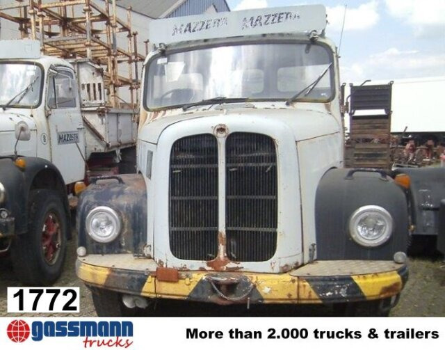 Saurer V5 4x2 - Камион со кабинска шасија: слика 1 Saurer V5 4x2 - Камион со кабинска шасија: слика 1