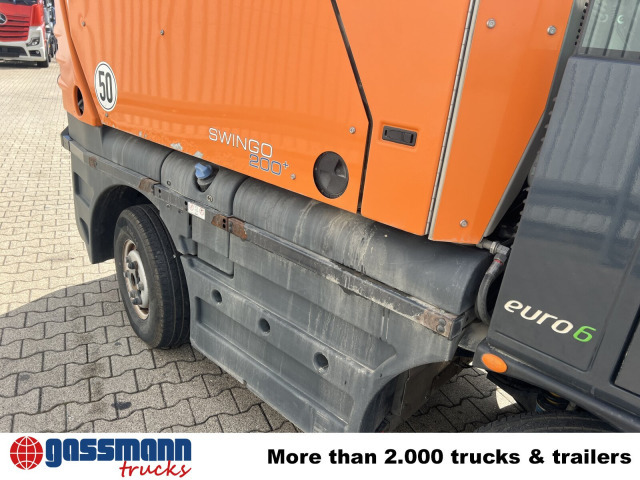 Schmidt Swingo Compact 200 4x2, Kehrmaschine - Возило за метење: слика 4 Schmidt Swingo Compact 200 4x2, Kehrmaschine - Возило за метење: слика 4