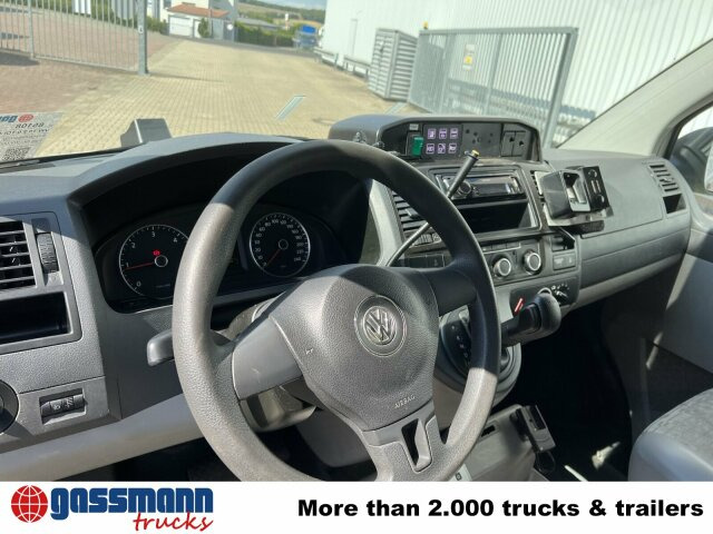 Volkswagen T5 2.0 TDI 4x2, Krankenwagen - Амбулантно возило: слика 4 Volkswagen T5 2.0 TDI 4x2, Krankenwagen - Амбулантно возило: слика 4