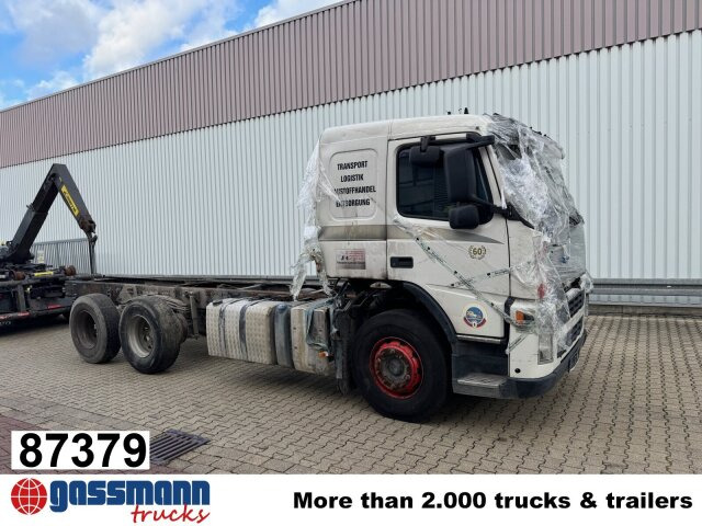 Volvo FM 380 6x4 R mit Brandschaden - Кипер: слика 1 Volvo FM 380 6x4 R mit Brandschaden - Кипер: слика 1