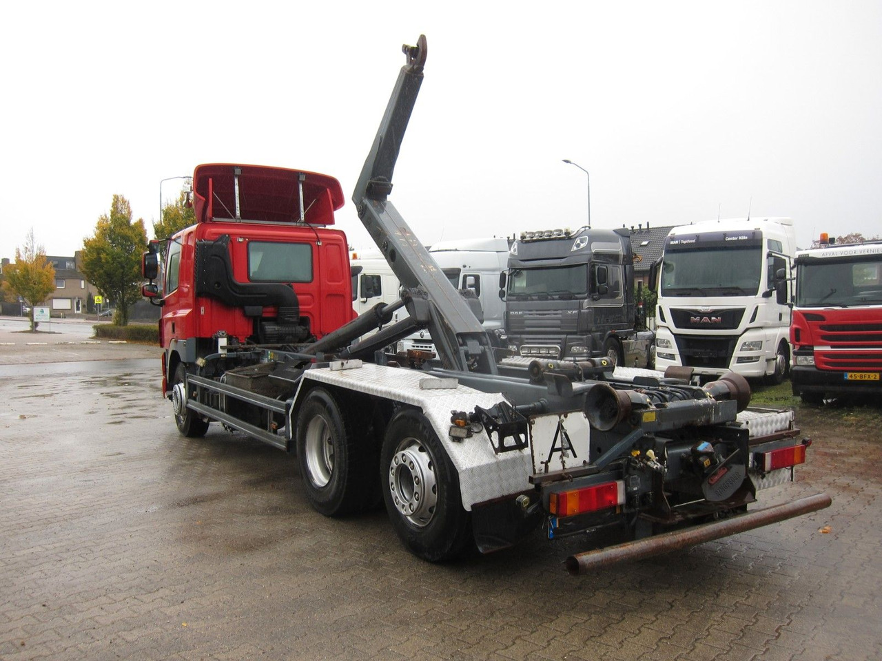 Камион со кука за подигање DAF CF 85 410 6X2*4 Meiller Haken Manual Retarder: слика 9