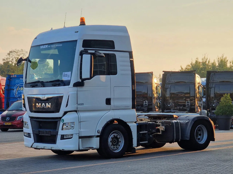 MAN TGX 18.480 4x2 - Intarder/Retarder - PTO/Hydraulic - Euro 6 - Камион влекач: слика 3 MAN TGX 18.480 4x2 - Intarder/Retarder - PTO/Hydraulic - Euro 6 - Камион влекач: слика 3