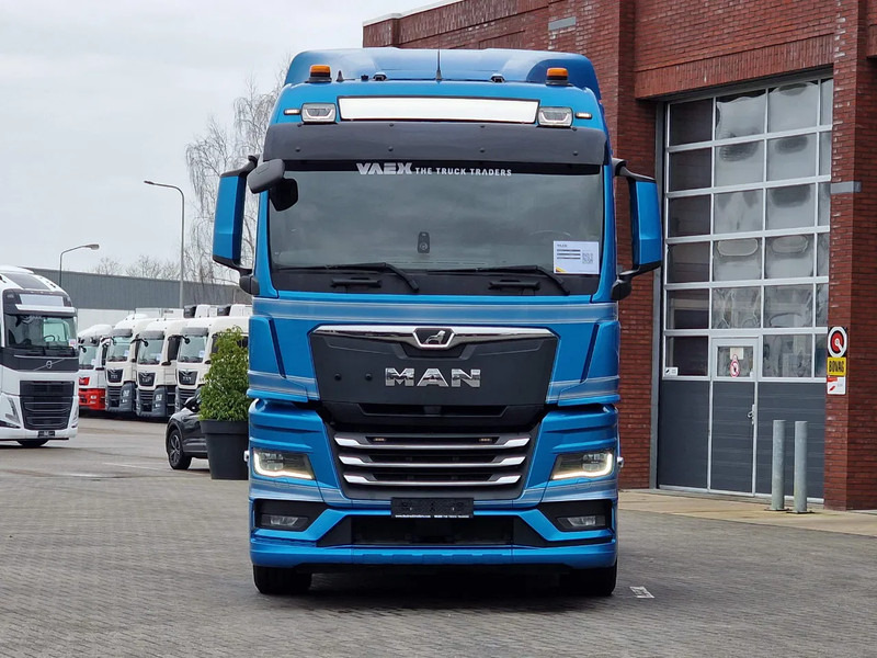 MAN TGX 26.510 6x2 XLX - Full spoiler - Led - Navi - Sliding 5th wheel - Камион влекач: слика 2 MAN TGX 26.510 6x2 XLX - Full spoiler - Led - Navi - Sliding 5th wheel - Камион влекач: слика 2