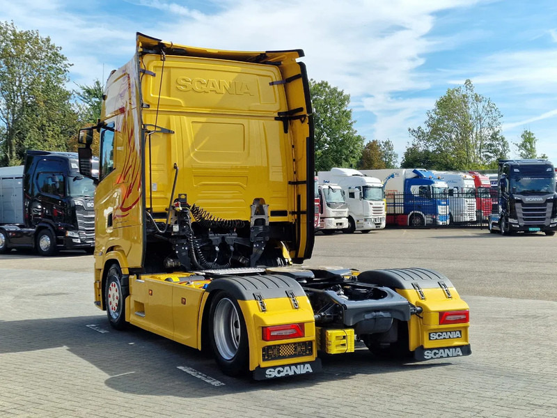Scania 500S NGS Highline 4x2 - Only 38Tkm - Full spec - Retarder - Full air - Night clima - Камион влекач: слика 5 Scania 500S NGS Highline 4x2 - Only 38Tkm - Full spec - Retarder - Full air - Night clima - Камион влекач: слика 5