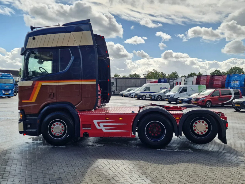 Scania R500 NGS Highline 6x2 - PTO/Hydraulic - Custom interior - Full air - 2.95 WB - Камион влекач: слика 4 Scania R500 NGS Highline 6x2 - PTO/Hydraulic - Custom interior - Full air - 2.95 WB - Камион влекач: слика 4