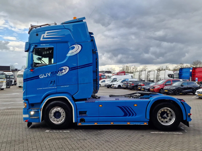 Scania S500 NGS Highline 4x2 - PTO/Hydraulic - Retarder - Custom exterior - Full air - Leather - Navi - Камион влекач: слика 4 Scania S500 NGS Highline 4x2 - PTO/Hydraulic - Retarder - Custom exterior - Full air - Leather - Navi - Камион влекач: слика 4