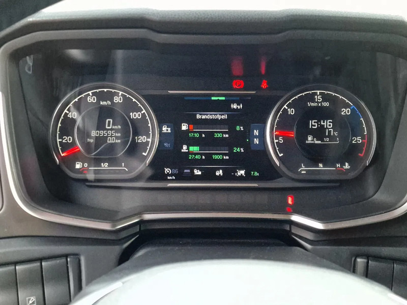 Камион влекач Scania S500 NGS Highline 4x2 - Retarder - Night clima - Full air - Custom interior - Full spoiler - 2 tank: слика 11 Камион влекач Scania S500 NGS Highline 4x2 - Retarder - Night clima - Full air - Custom interior - Full spoiler - 2 tank: слика 11