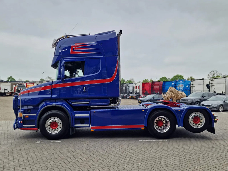 Scania T580 V8 Topline 6x2 - Original Scania Hauber / Torpedo - Manual gearbox - Show truck - Retarder - Камион влекач: слика 4 Scania T580 V8 Topline 6x2 - Original Scania Hauber / Torpedo - Manual gearbox - Show truck - Retarder - Камион влекач: слика 4