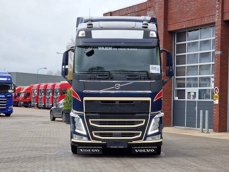 Volvo FH 13.500 Globetrotter 6x2 - PTO/Hydraulic - Full air - Low KM - 3.20 WB - Камион влекач: слика 2 Volvo FH 13.500 Globetrotter 6x2 - PTO/Hydraulic - Full air - Low KM - 3.20 WB - Камион влекач: слика 2