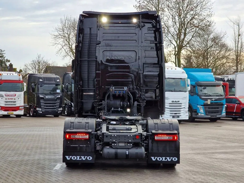 Volvo FH 13.500 Globetrotter XL 4x2 - NEW - Full spec - I parkcool - Full air - - Камион влекач: слика 5 Volvo FH 13.500 Globetrotter XL 4x2 - NEW - Full spec - I parkcool - Full air - - Камион влекач: слика 5