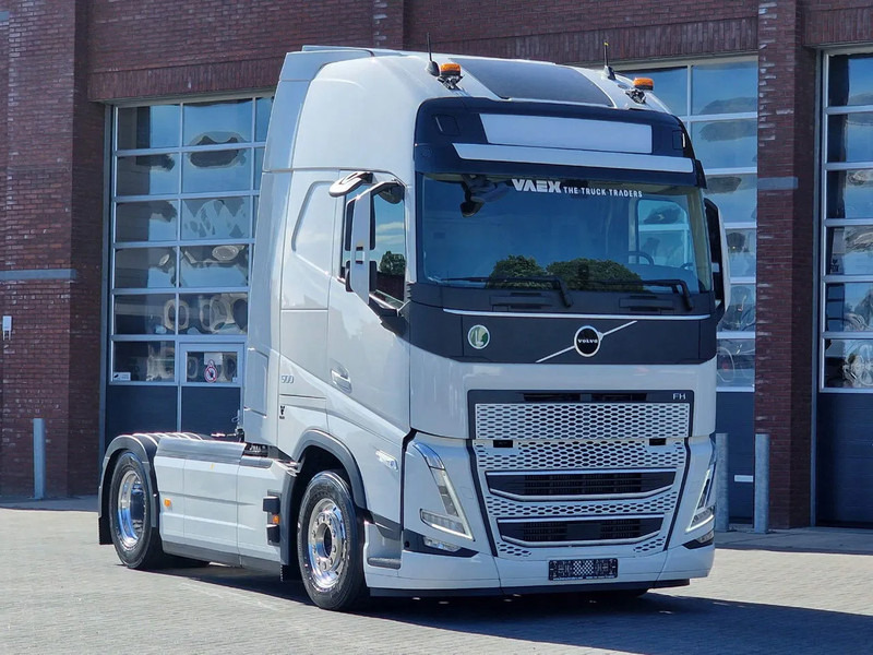 Volvo FH 13.500 Globetrotter XL 4x2 - NEW - Full spec - I parkcool - Full air - - Камион влекач: слика 1 Volvo FH 13.500 Globetrotter XL 4x2 - NEW - Full spec - I parkcool - Full air - - Камион влекач: слика 1