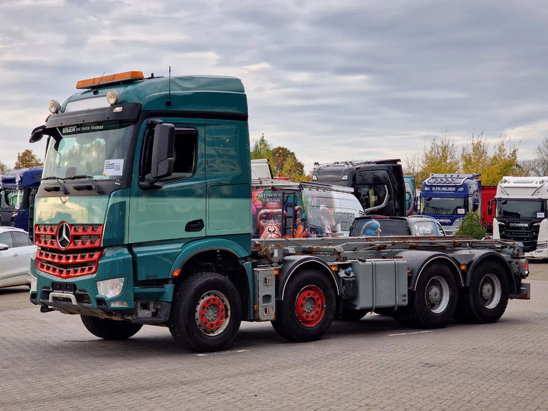 Mercedes-Benz Arocs 3251 8x4 - Cable system - HUB reduction - Euro 6 - Camera system - Камион со кабелски систем: слика 4 Mercedes-Benz Arocs 3251 8x4 - Cable system - HUB reduction - Euro 6 - Camera system - Камион со кабелски систем: слика 4