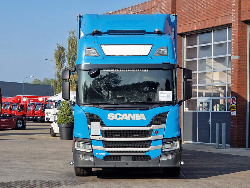 Scania P450 Highline 6x2*4 - Zepro loadlift - Steering axle - 5.15 WB - Full air - - Камион со церада: слика 2 Scania P450 Highline 6x2*4 - Zepro loadlift - Steering axle - 5.15 WB - Full air - - Камион со церада: слика 2