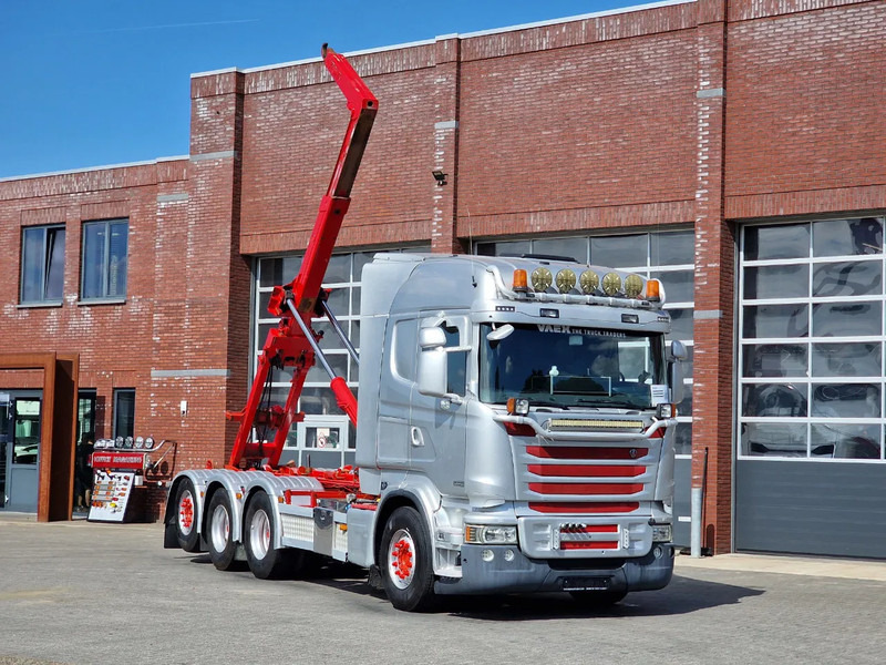 Scania R490 8x4*4 - HIAB XR24SL58 24T hooklift - Euro 6 - Full air - Steering axle - Камион со кука за подигање: слика 1 Scania R490 8x4*4 - HIAB XR24SL58 24T hooklift - Euro 6 - Full air - Steering axle - Камион со кука за подигање: слика 1