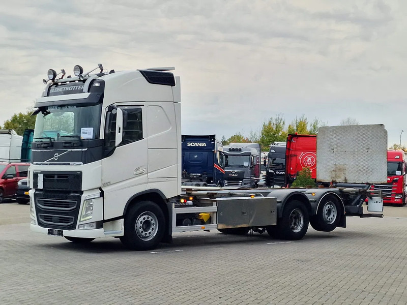 Volvo FH 13.540 Globetrotter 6x2 - BDF - Loadlift - Full air - I parkcool - 4.80 WB - Транспортер на контејнер/ Камион со променливо тело: слика 3 Volvo FH 13.540 Globetrotter 6x2 - BDF - Loadlift - Full air - I parkcool - 4.80 WB - Транспортер на контејнер/ Камион со променливо тело: слика 3