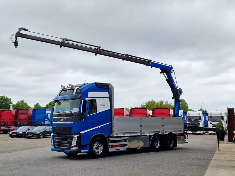 Volvo FH 13.540 Globetrotter 6x4 - HMF 1920K with remote year 2019 - Full air - Leather - Камион со кран: слика 3 Volvo FH 13.540 Globetrotter 6x4 - HMF 1920K with remote year 2019 - Full air - Leather - Камион со кран: слика 3