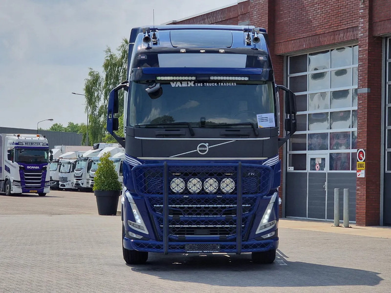 Volvo FH 13.540 Globetrotter XL 6x2 - Retarder - Full air - 4.60 WB - I shift dual clutch - Камион со кабинска шасија: слика 2 Volvo FH 13.540 Globetrotter XL 6x2 - Retarder - Full air - 4.60 WB - I shift dual clutch - Камион со кабинска шасија: слика 2