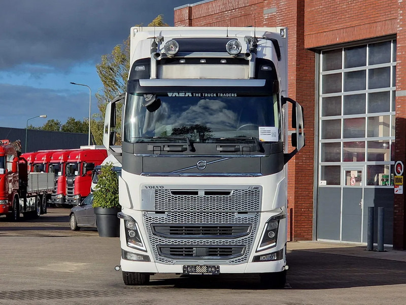 Volvo FH 16.750 Globetrotter XL 6x2 - Ekeri box with sidedoors - Retarder - 4.60 WB - Full air - Камион сандучар: слика 2 Volvo FH 16.750 Globetrotter XL 6x2 - Ekeri box with sidedoors - Retarder - 4.60 WB - Full air - Камион сандучар: слика 2