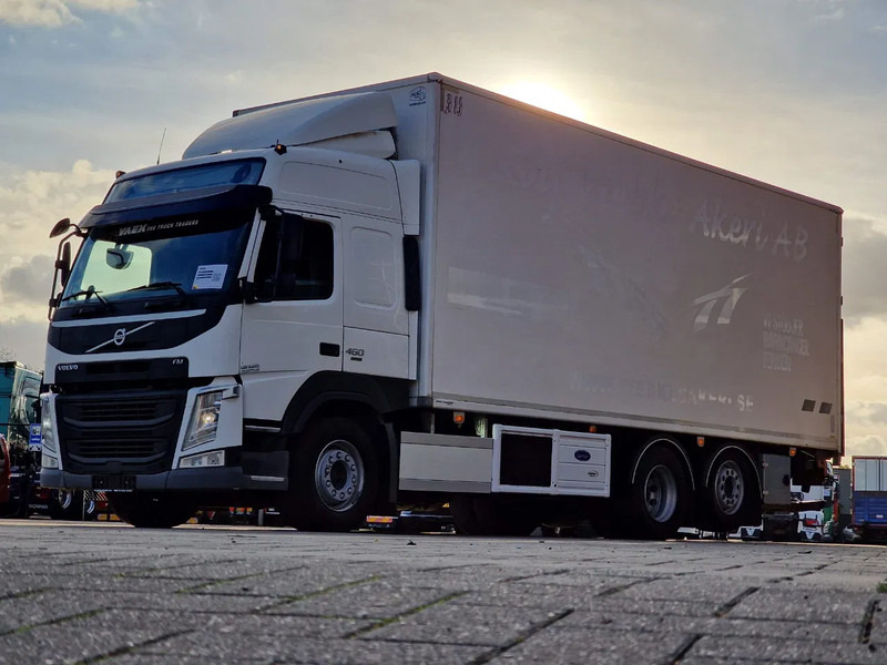 Volvo FM 13.460 Globetrotter 6x2*4 - Frigo Carrier Supra 1150 U MT - Zepro loadlift - Steering axle - Изотермален камион: слика 3 Volvo FM 13.460 Globetrotter 6x2*4 - Frigo Carrier Supra 1150 U MT - Zepro loadlift - Steering axle - Изотермален камион: слика 3
