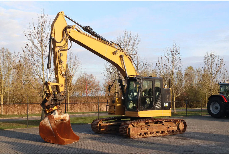 Caterpillar 325 F LCR | ROTOTILT | BUCKET | GPS PREPARED - Багер гасеничар: слика 2 Caterpillar 325 F LCR | ROTOTILT | BUCKET | GPS PREPARED - Багер гасеничар: слика 2