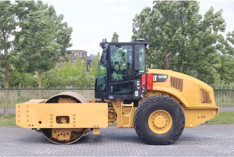 Caterpillar CS78B | TRIMBLE GPS | GOOD CONDITION - Ваљак: слика 1 Caterpillar CS78B | TRIMBLE GPS | GOOD CONDITION - Ваљак: слика 1