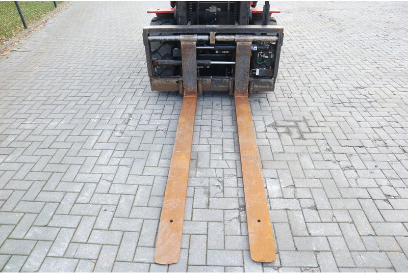 Дизел вилушкар Clark CPD50S | 5 TON | DUPLEX | HYDR. FORKS: слика 10 Дизел вилушкар Clark CPD50S | 5 TON | DUPLEX | HYDR. FORKS: слика 10