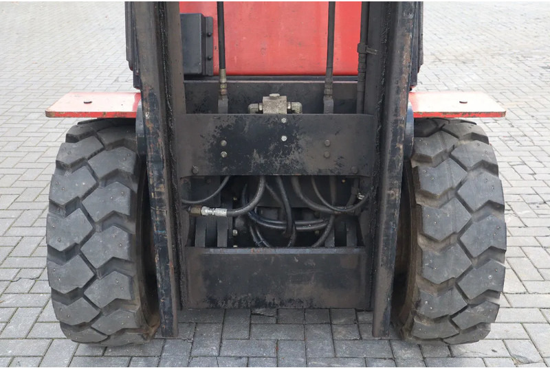 Дизел вилушкар Clark CPD50S | 5 TON | DUPLEX | HYDR. FORKS: слика 9 Дизел вилушкар Clark CPD50S | 5 TON | DUPLEX | HYDR. FORKS: слика 9