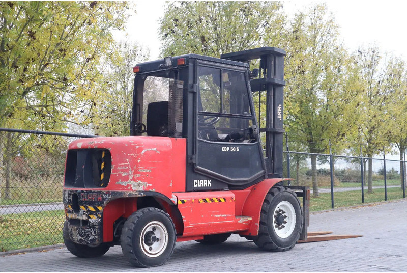 Дизел вилушкар Clark CPD50S | 5 TON | DUPLEX | HYDR. FORKS: слика 6 Дизел вилушкар Clark CPD50S | 5 TON | DUPLEX | HYDR. FORKS: слика 6
