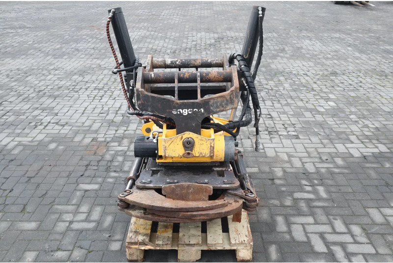 Engcon S80 | KM80 | GRIPPER | AUX HYDR. | GOOD CONDITION - Тилтротатор за Градежна машина: слика 2 Engcon S80 | KM80 | GRIPPER | AUX HYDR. | GOOD CONDITION - Тилтротатор за Градежна машина: слика 2
