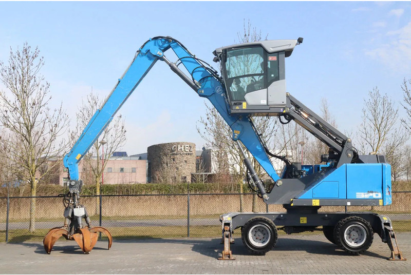 Fuchs MHL 320 | PEEL GRAB | UMSCHLAG | GOOD TIRES - Справувач со отпад/ Индустрија: слика 1 Fuchs MHL 320 | PEEL GRAB | UMSCHLAG | GOOD TIRES - Справувач со отпад/ Индустрија: слика 1