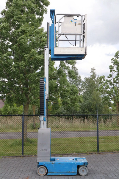 Genie GR-12 | 5.45 METER | 227 KG | MULTIPLE UNITS - Телескопска платформа: слика 4 Genie GR-12 | 5.45 METER | 227 KG | MULTIPLE UNITS - Телескопска платформа: слика 4