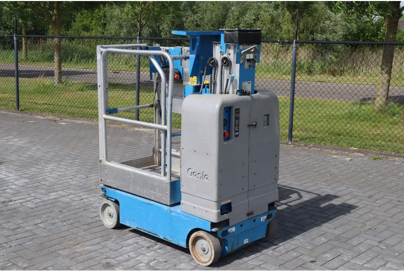 Genie GR-12 | 5.45 METER | 227 KG | MULTIPLE UNITS - Телескопска платформа: слика 3 Genie GR-12 | 5.45 METER | 227 KG | MULTIPLE UNITS - Телескопска платформа: слика 3