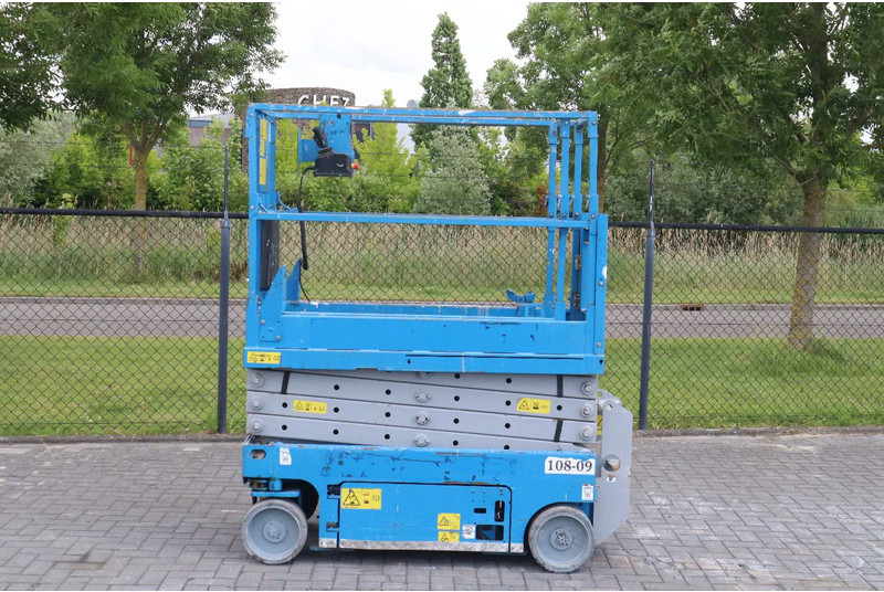 Genie GS-1932 | 7.8 METER | 227 KG - Кревач ножица: слика 1 Genie GS-1932 | 7.8 METER | 227 KG - Кревач ножица: слика 1