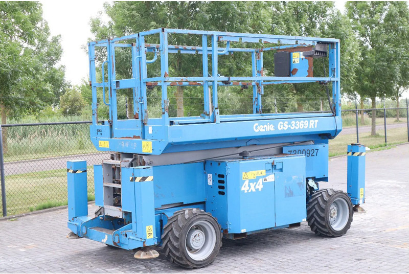 Genie GS-3369 RT | 12 METER | ROUGH TERRAIN - Кревач ножица: слика 5 Genie GS-3369 RT | 12 METER | ROUGH TERRAIN - Кревач ножица: слика 5