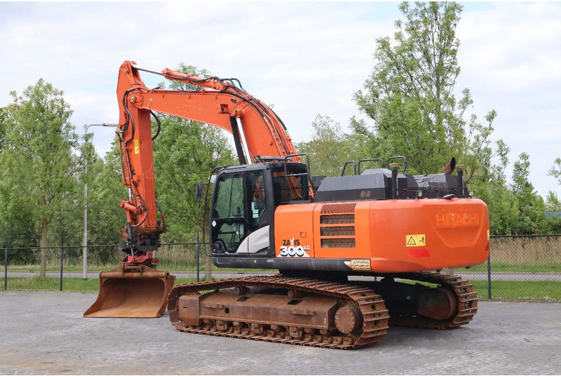 Hitachi ZX300 LC-6 | ROTOTILT | BUCKET | GPS - Багер гасеничар: слика 3 Hitachi ZX300 LC-6 | ROTOTILT | BUCKET | GPS - Багер гасеничар: слика 3