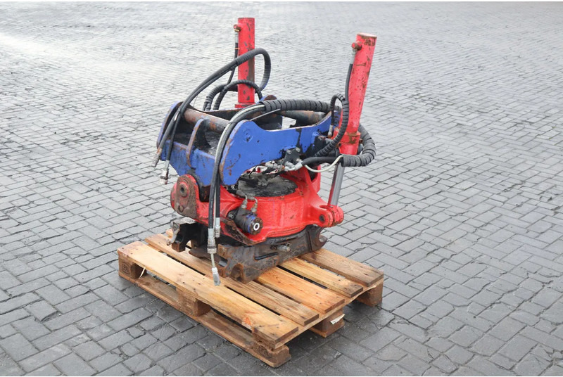 INDEXATOR ROTOTILT RT80 | TILTROTATOR | S70 - Тилтротатор за Градежна машина: слика 1 INDEXATOR ROTOTILT RT80 | TILTROTATOR | S70 - Тилтротатор за Градежна машина: слика 1