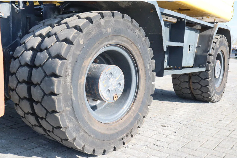 Лизинг на Komatsu PW160-11 | ENGCON TILTROTATOR | BUCKET | TRAILER HYDR. Komatsu PW160-11 | ENGCON TILTROTATOR | BUCKET | TRAILER HYDR.: слика 13