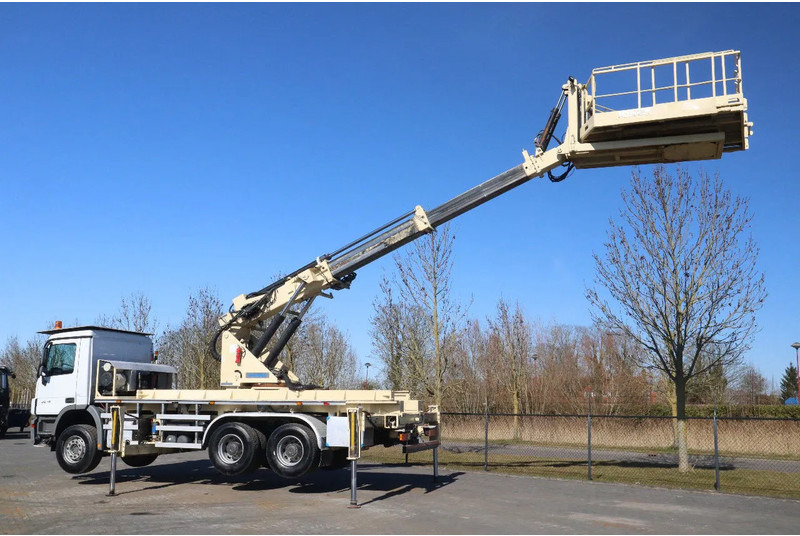Mercedes-Benz Actros 2636 6X4 | TUNNEL PLATFORM | REMOTE DRIVING - Камион со кран: слика 2 Mercedes-Benz Actros 2636 6X4 | TUNNEL PLATFORM | REMOTE DRIVING - Камион со кран: слика 2