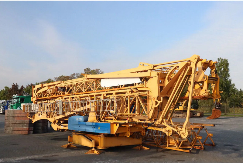 Potain IGO T70A | T 70 A | SCHOOL USE | TRANSPORT AXLES - Кулски кран: слика 1 Potain IGO T70A | T 70 A | SCHOOL USE | TRANSPORT AXLES - Кулски кран: слика 1