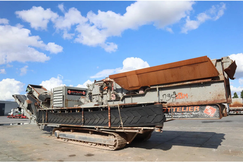 SBM REMAX 1218 E/D | REMOTE | CRUSHER | INCL. PARTS CONTAINER - Мобилна дробилка: слика 1 SBM REMAX 1218 E/D | REMOTE | CRUSHER | INCL. PARTS CONTAINER - Мобилна дробилка: слика 1