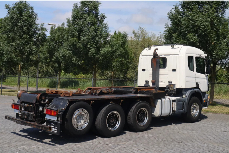 Scania P124-420 | 8X4 | HOOKLIFT | MANUAL | BIG AXLES | EURO 3 - Камион со кука за подигање: слика 5 Scania P124-420 | 8X4 | HOOKLIFT | MANUAL | BIG AXLES | EURO 3 - Камион со кука за подигање: слика 5